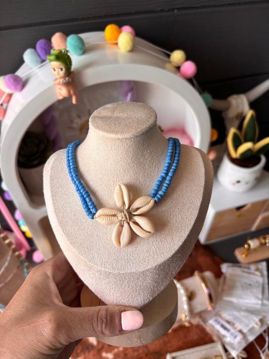 Collier BALI bleu coquillages