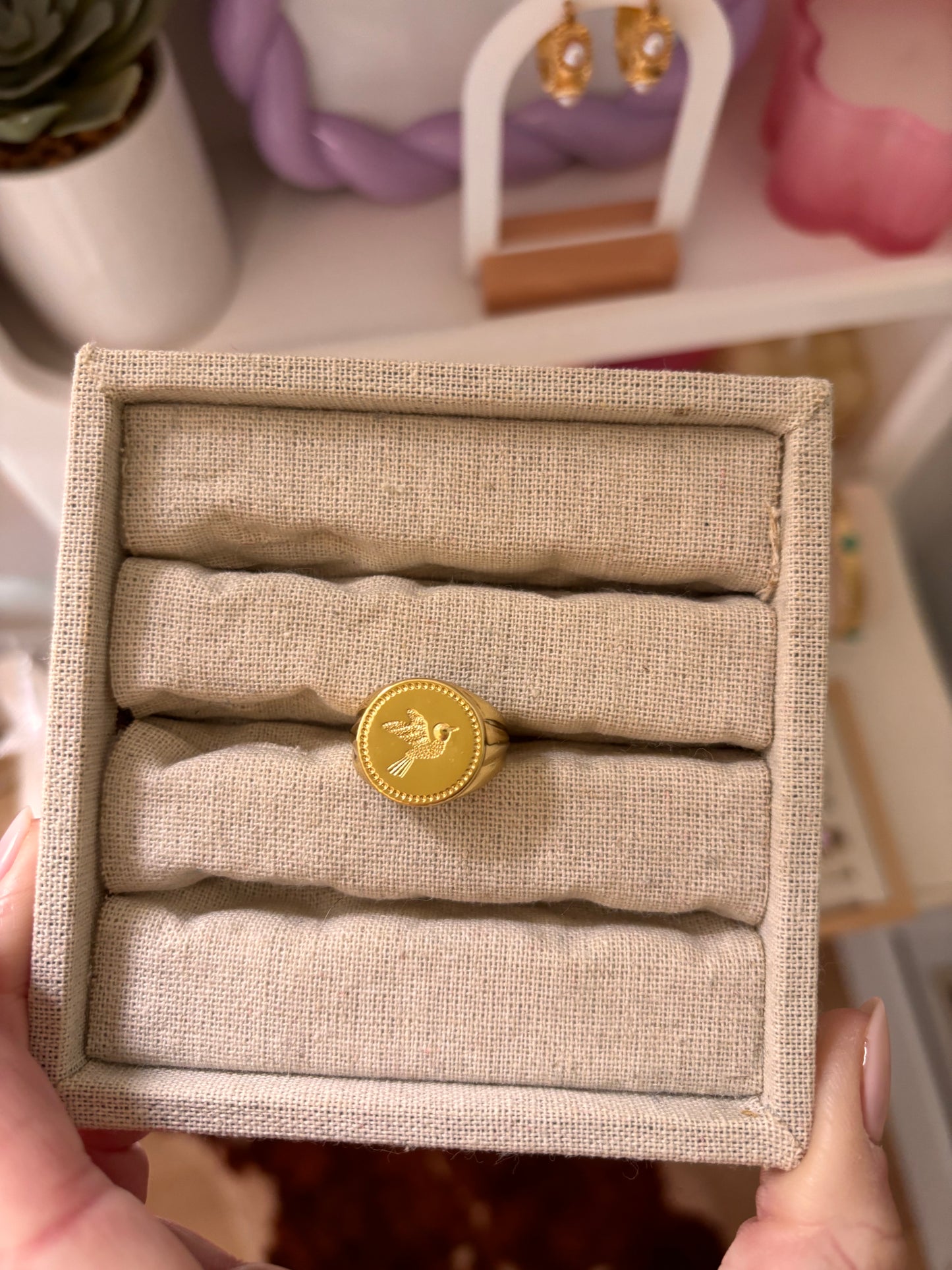 Bague chevalière Colombe