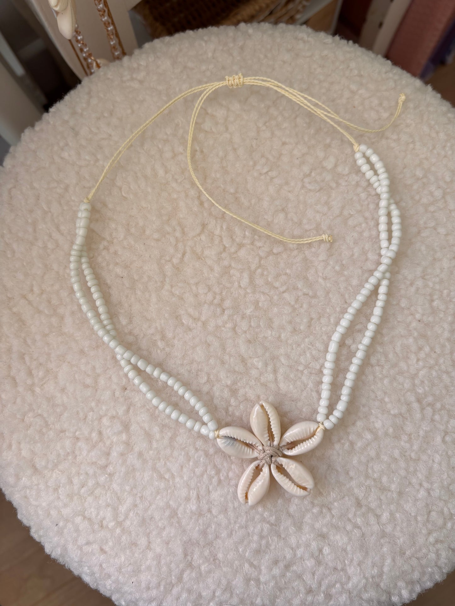 Collier coquillages BALI blanc